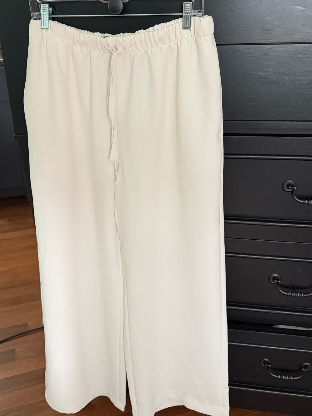 Aritzia lodge pant crepette - Picture 2 of 3